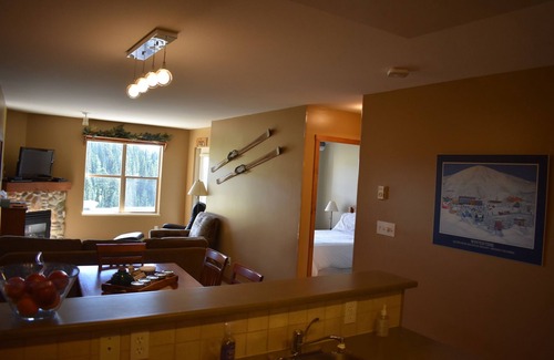 Silver Star Mountain Condo | Desirable Top Floor Creekside Condo - Awesome Views - Close to trails!