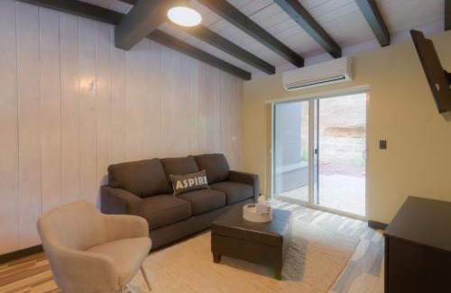 Sedona House | Destination Oak Creek 7 apts