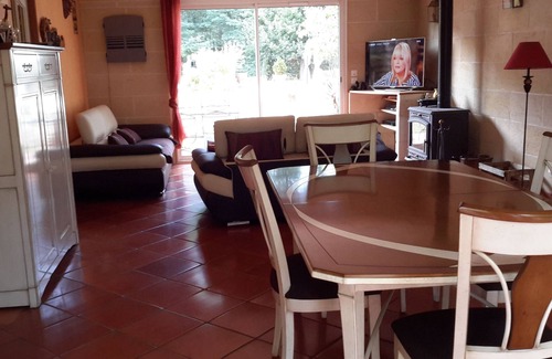 Saint-Medard-de-Guizieres House | Detached villa with park and private pool. Collect your boiled eggs