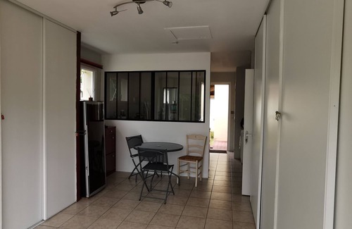 Saint-Medard-de-Guizieres House | Detached villa with park and private pool. Collect your boiled eggs