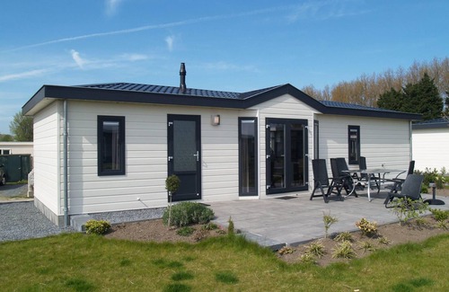 IJhorst House | Detached chalet with 3 bedrooms, 1 bathroom and a dishwasher