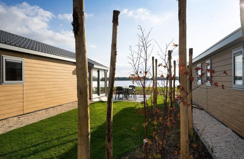 Linden House | Detached chalet with three bedrooms, one bathroom and a dishwasher