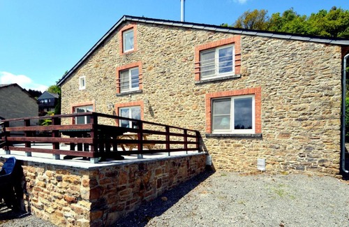 Trou de Bra House | Detached characteristic holiday farmhouse with spacious terrace in the Ardennes