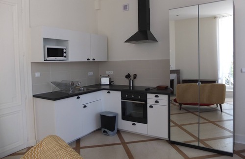 Neuvy-sur-Barangeon Apartment | detached cottage in the castle in Sologne (18)