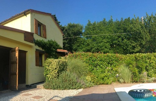 Ancona House | Detached farmhouse with pool Sleeps 6 Arcevia