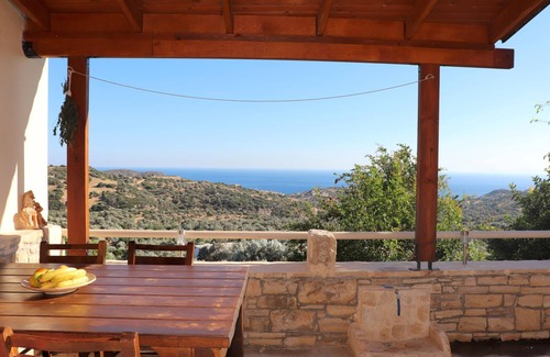 Triopetra House | Detached holiday home, great sea views, modernly furnished, idyllic and quiet, W