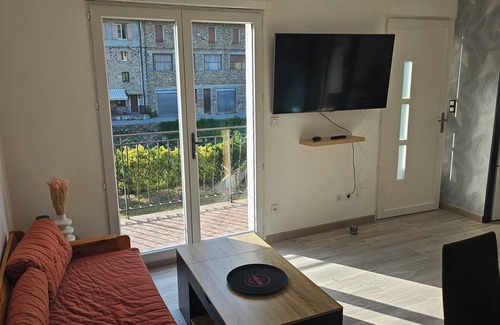 Le Cheylard House | Detached house 5min from town center