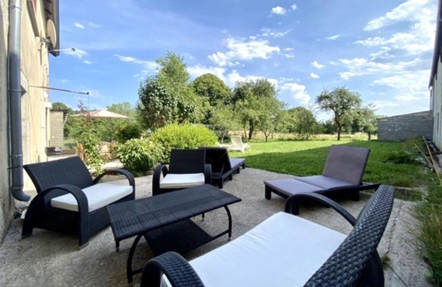 Nogna House | Detached house in the heart of the Jura mountains - Terrace plot - ENTIRELY enclosed - Very quiet