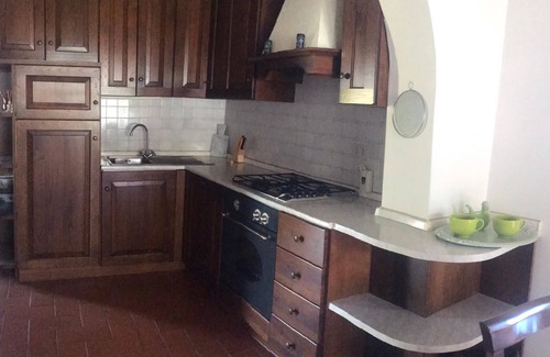 Gallicano House | DETACHED HOUSE WITH PRIVATE GARDEN