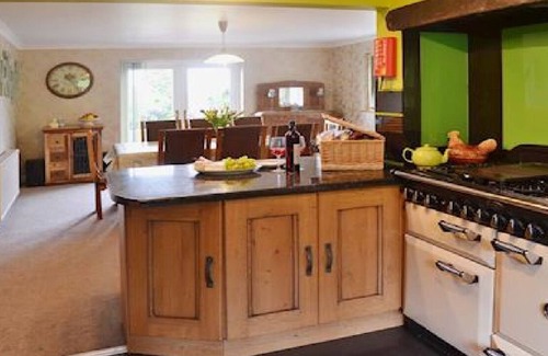 Gallt Y Foel House | Detached large cottage with hot tub close to zip world and Snowdon