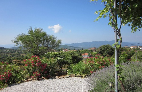 Lafkos Apartment | Detached, new house with stunning panoramic views of the village and the sea