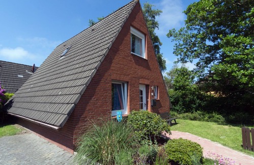 Westeraccumersiel House | Detached vacation home Seestern in a quiet location
