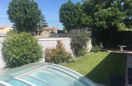 Salon-de-Provence Villa | Detached villa with garden, private swimming pool and pétanque court