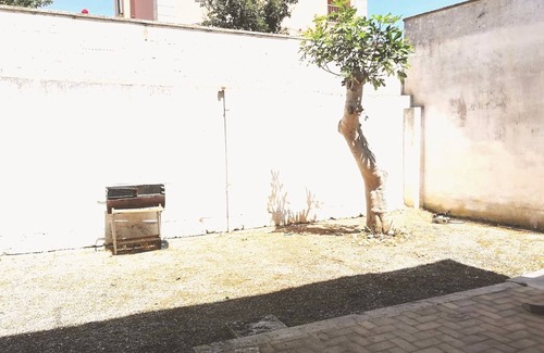 Sant'Isidoro Villa | Detached villa in Sant'Isidoro 200 meters from the sea