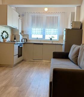 Popesti-Leordeni Apartment | Deterra Studio 70 next to Metro Station Berceni