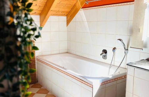 Andernach Apartment | Deti's Ferienwohnung