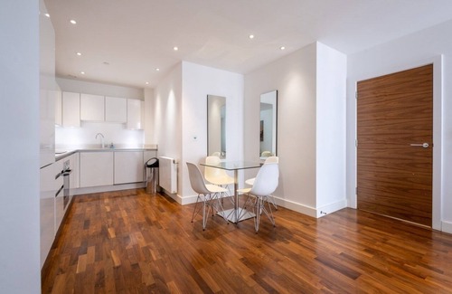 Greenwich West Apartment | Deuces2lets - 3Bed in Greenwich