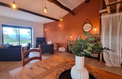 Pouilly-les-Feurs House | Deux Gîtes Accueillants avec Wifi et Animaux Admis - FR-1-496-344