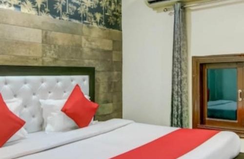 Rohtak Hotel | Dev friends Guest House
