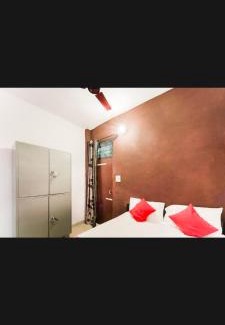 Rohtak Hotel | Dev friends Guest House