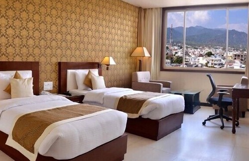 Haldwani Hotel | Devashish Hotel