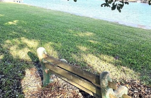 Barataria House | Devinely perfect 4-bedroom house with WiFi and AC. 100 yards from Joe's Landing