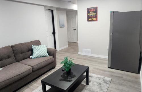 Winnipeg Apartment | Devonshire Cozy Haven