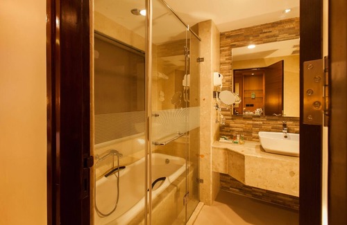 Pallivasal Hotel | Devonshire Greens