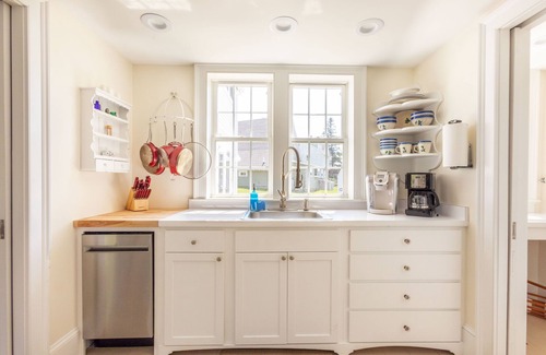 Port Clyde Cottage | Dew Drop Cottage II: Within Walking Distance Of Port Clyde Village