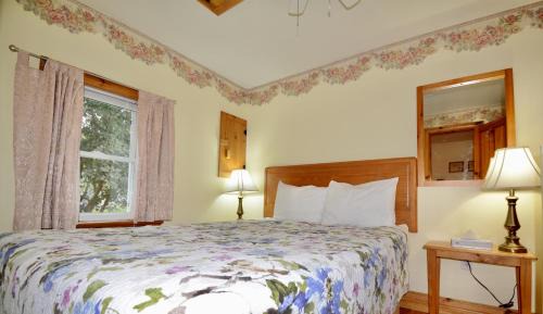 Augusta Bed & Breakfast | Dewar's Inn and Cottages