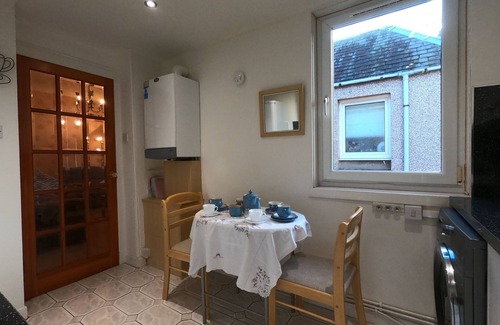 Levenmouth Cottage | Dewars Rest - an apartment that sleeps 3 guests in 2 bedrooms