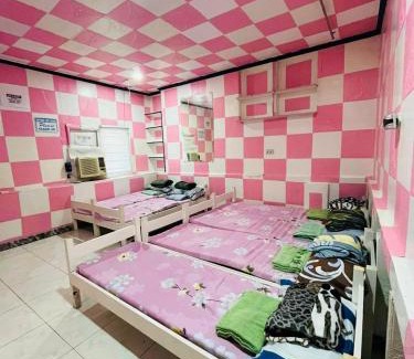 Butuan House | Deyo Guest House Room Pink