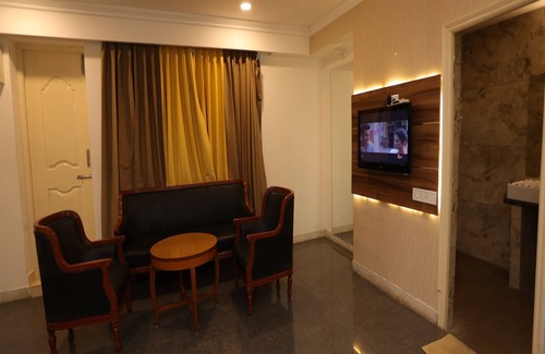 Namakkal Hotel | DFRONT Golden Palace