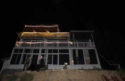 Dhanaulti Hotel | Dhanaulti castle resort and restaurant