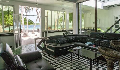 Maalhos House | Dhonfulhafi Beach View