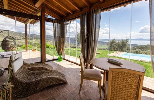 Tuoro sul Trasimeno House | Di Colle In Colle - Country House with Private Pool