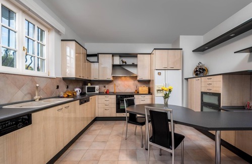 Petaloudes Villa | Diamanti Villa