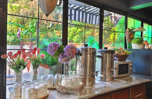 Thanon Phetchaburi Hotel | Diamond City Hotel