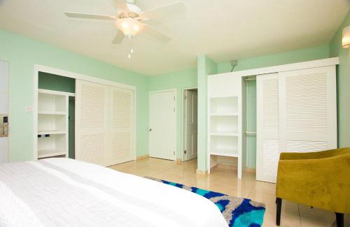 Cole Bay House | Diamond Gem Residence