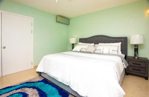 Cole Bay House | Diamond Gem Residence