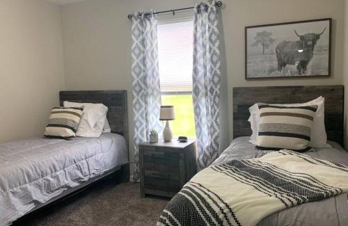 Middletown House | Diamond in the Rough-696