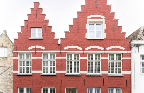 Historical Center Bruges House | Diephuys 14A. Luxurious holiday home for family and friends in the heart of Bruges