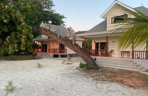 La Digue Apartment | Digwa Beach Chalet