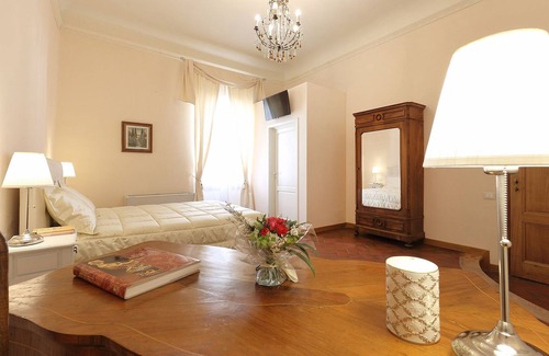 Isolotto House | Dimora Bandinelli Firenze