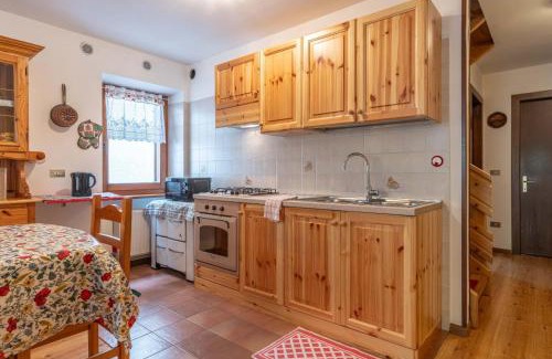 Baselga di Pine Apartment | Dimora Ceramont, Rizzolaga Ospitar