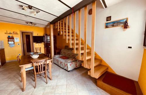 Castel del Monte Apartment | Dimora - L antico Fienile del Castello