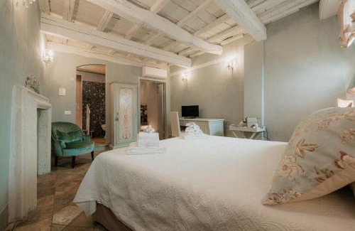 Fossombrone House | Dimora Lucia - Camere Relax con bagno privato