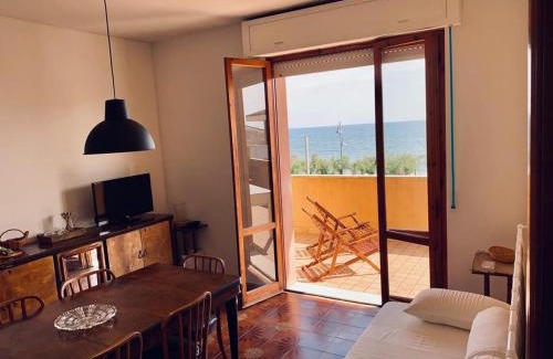 Fossacesia Marina Apartment | Dimora Marina - fronte mare - Lungomare di Fossacesia