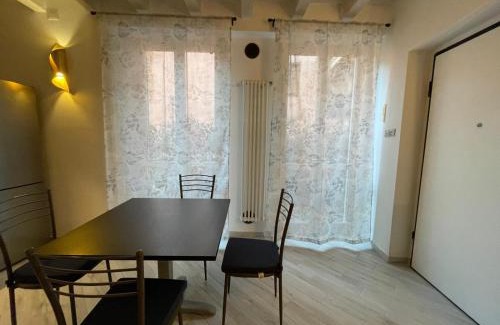 Bonate Sotto Apartment | Dimora San Giulio