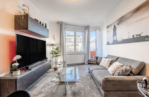 Historic Centre Apartment | dimorauno - appartamento domotico a 5 stelle
